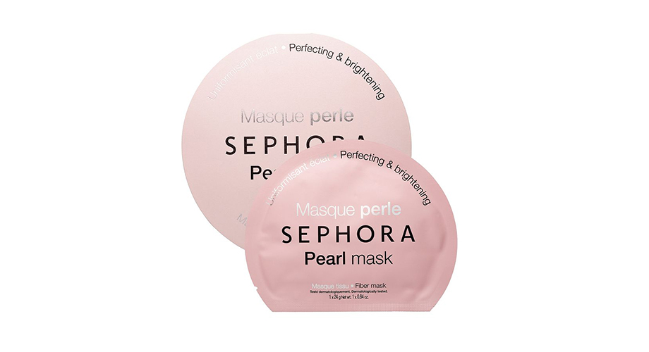 Тканевая маска с жемчугом Pearl Mask, Sephora. Придает коже гладкость и сияние благодаря жемчужному протеину в составе – он способен повышать выработку энергии клетками кожи