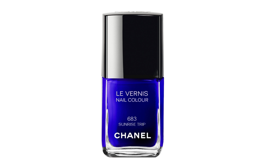 Лак для ногтей Le Vernis Nail Gloss Limited Edition в оттенке Sunrise Trip, chanel.com, $28