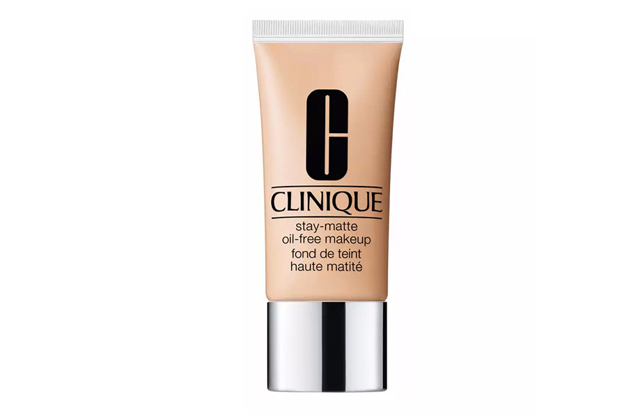 Clinique Stay-Matte Oil-Free Makeup