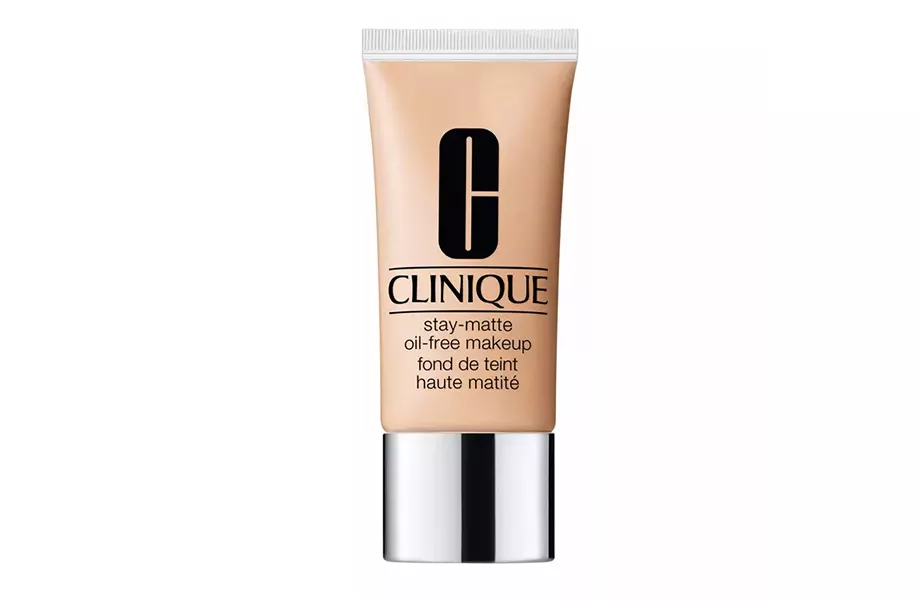 Clinique Stay-Matte Oil-Free Makeup