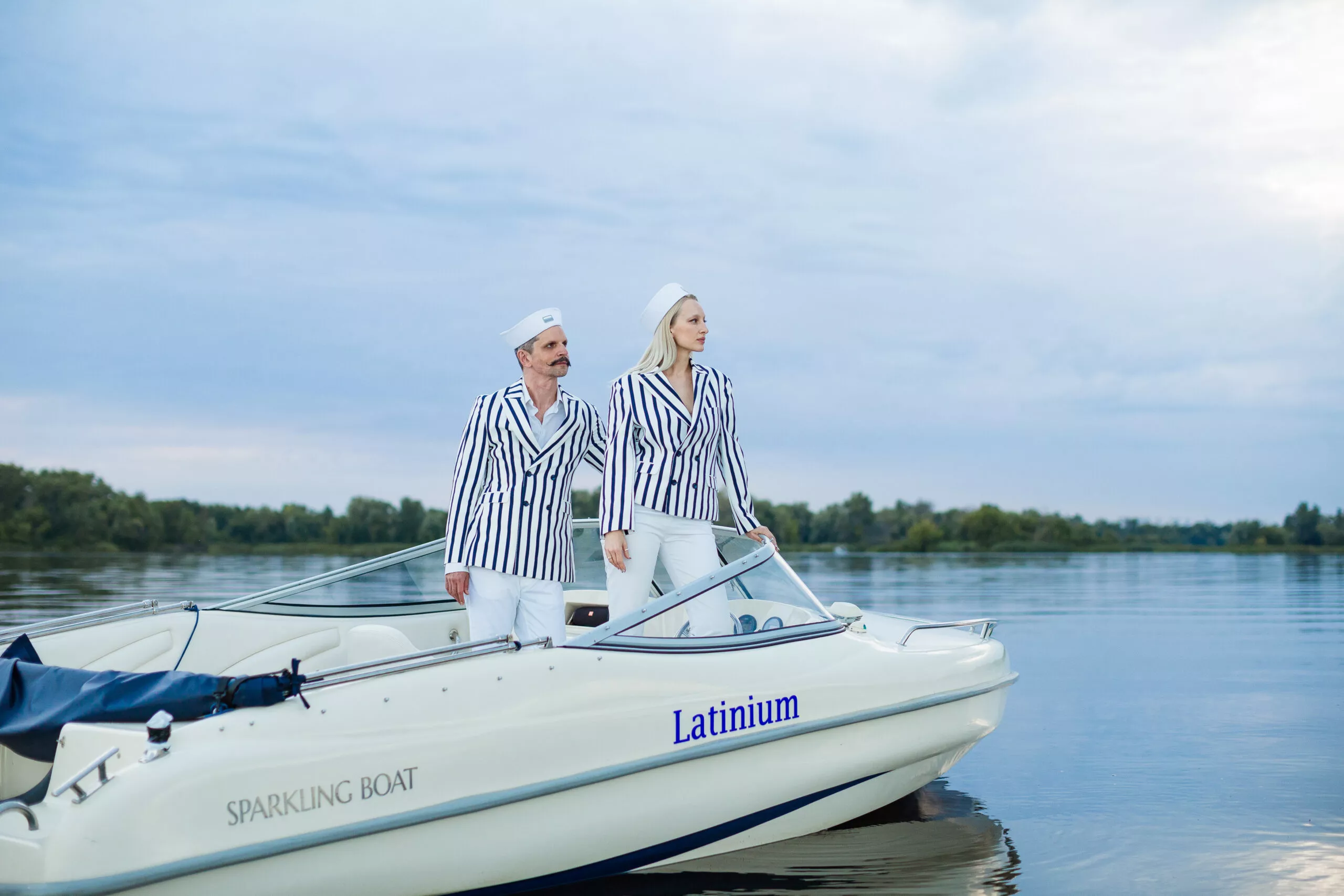 Олимпия Вайтмусташ и Алексей Гладушевский стали лицами бренда Sparkling Boat Kyiv