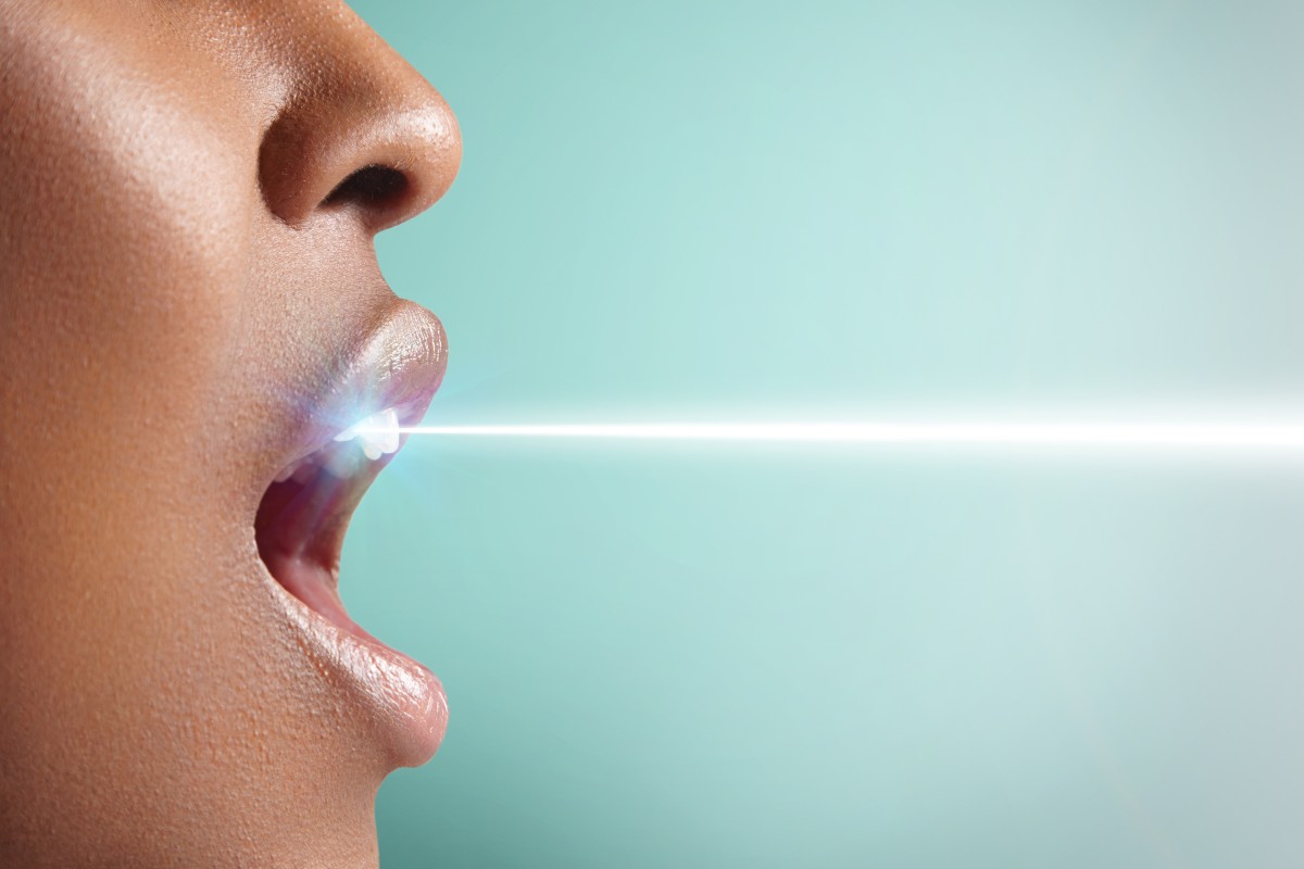 Настоящий хит профессионального отбеливания зубов – лазерная система Zoom 3