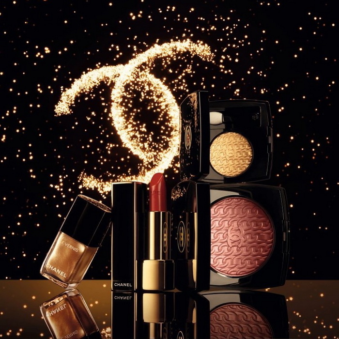 Праздничная коллекция Chanel Les Chaines D'or de Chanel Makeup Collection Christmas Holiday 2020