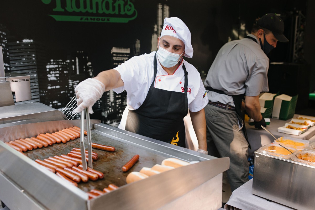 Event: SOCAR Energy Ukraine официально представил франшизу Nathan's Famous