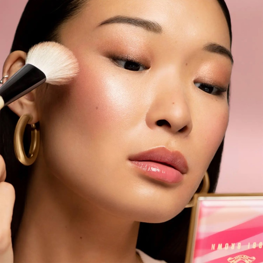 Bobbi Brown Loves Radiance Makeup Collection Fall 2021