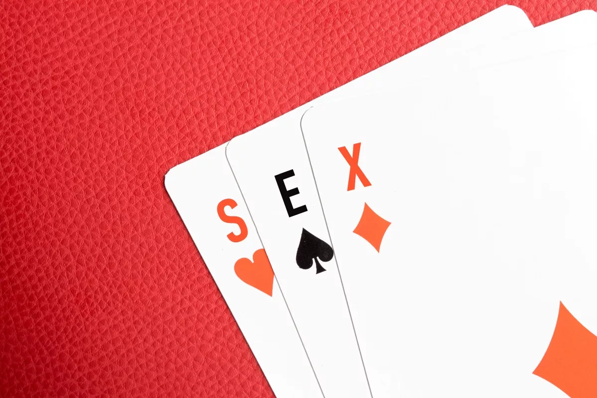 Сексуальні ігри: топ-12 найпопулярніших розваг для дорослих
