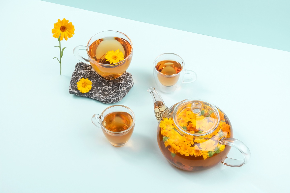Чай з календулою: користь і шкода