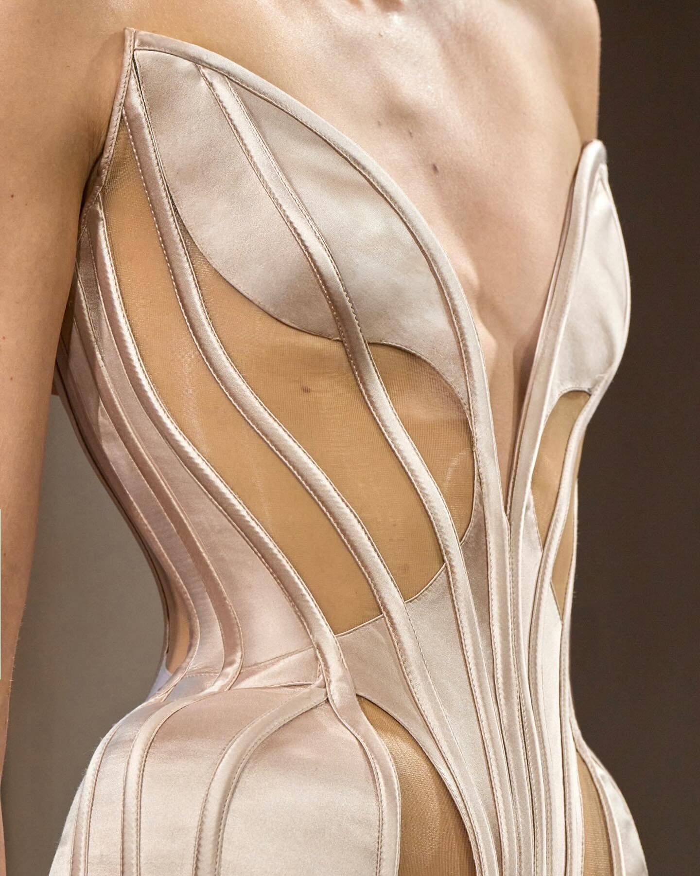 Mugler