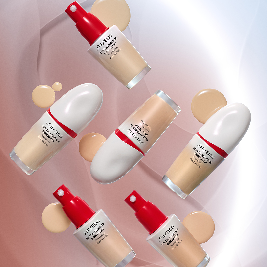 Revitalessence Skin Glow Foundation від Shiseido 