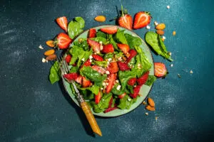 Летние салаты: вкусные и полезные рецепты