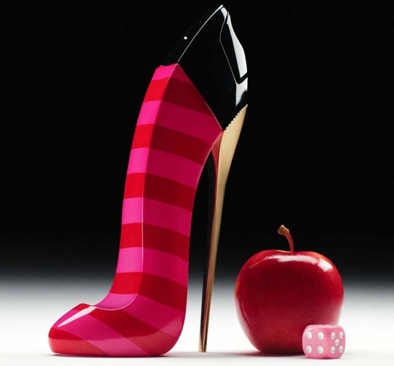 Good Girl Colormania — смугаста туфелька від Carolina Herrera