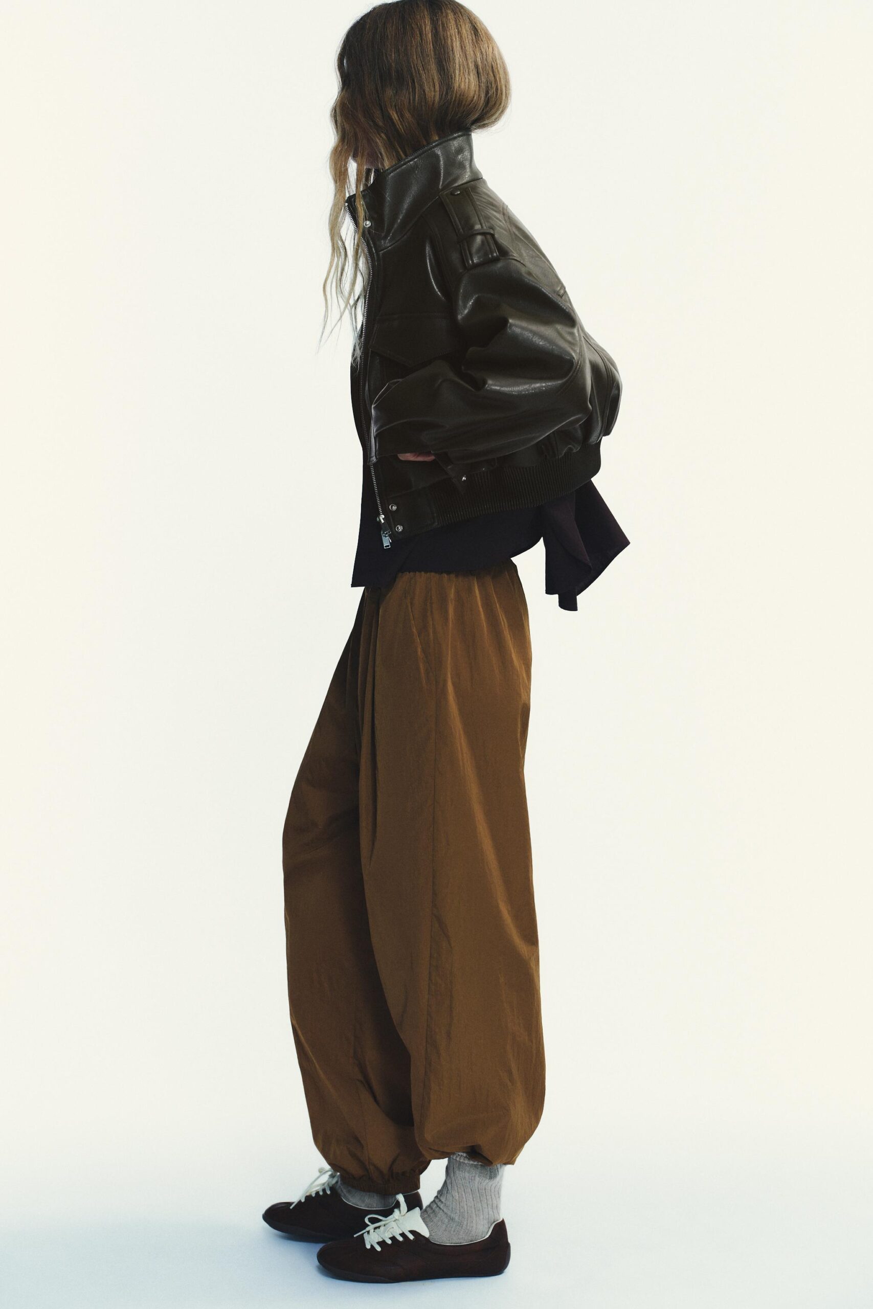 Zara, Коротка куртка з ефектом шкіри 