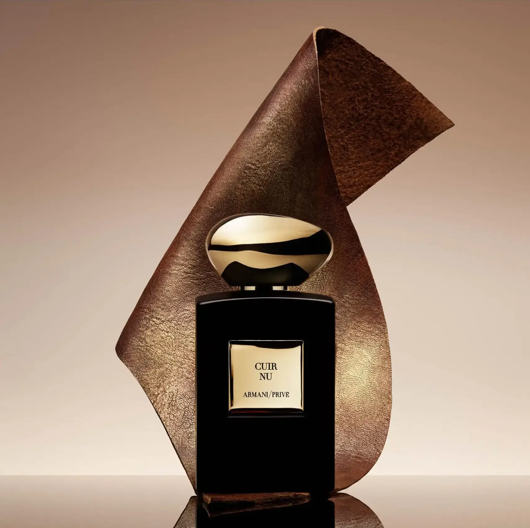 Armani Privé, Cuir Nu