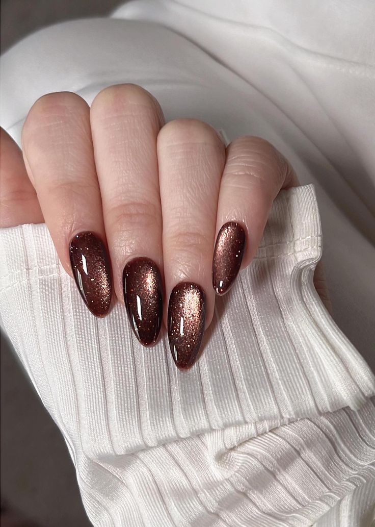 Коричневий Cat Eye 