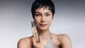 Elemis презентує тонізуючий міст Pro-Collagen Toning Mist