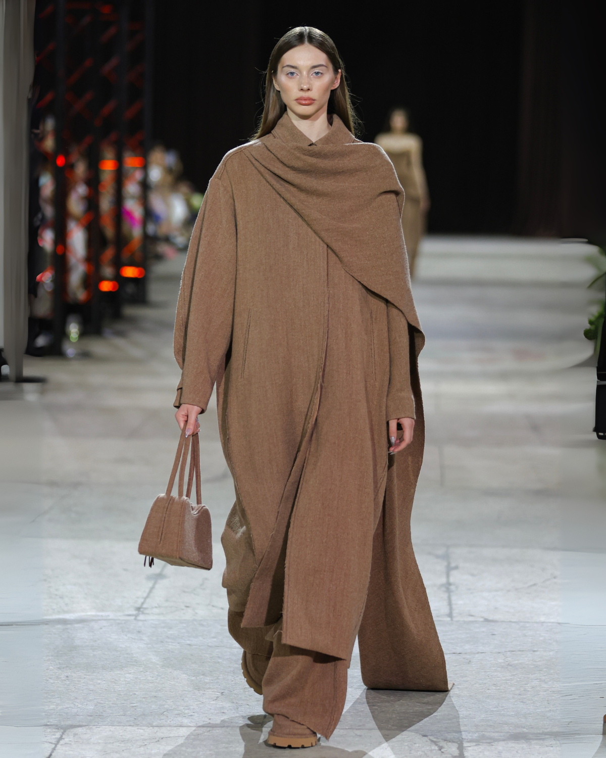 The Coat, Oversize пальто з вовни