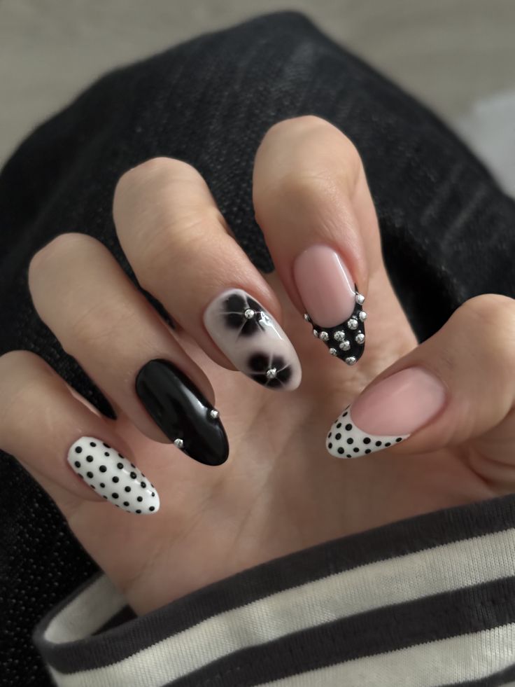 Френч із крапками