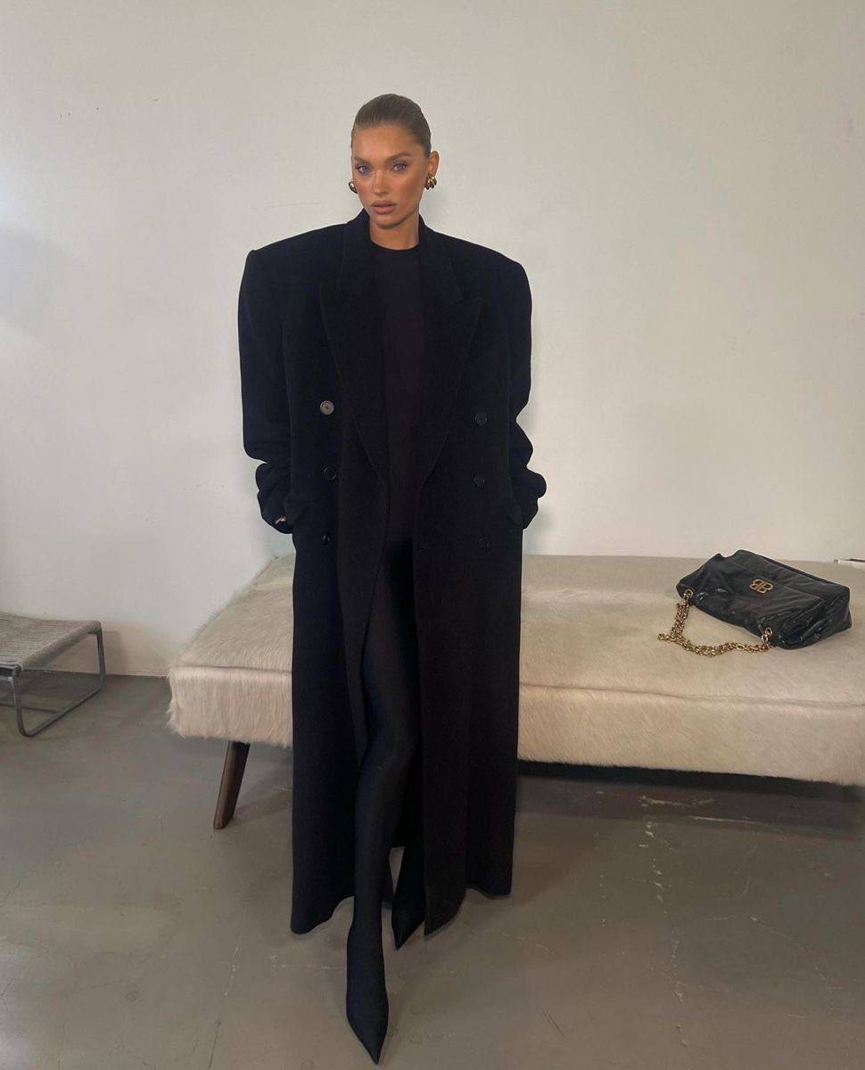 Акцент на плечі 