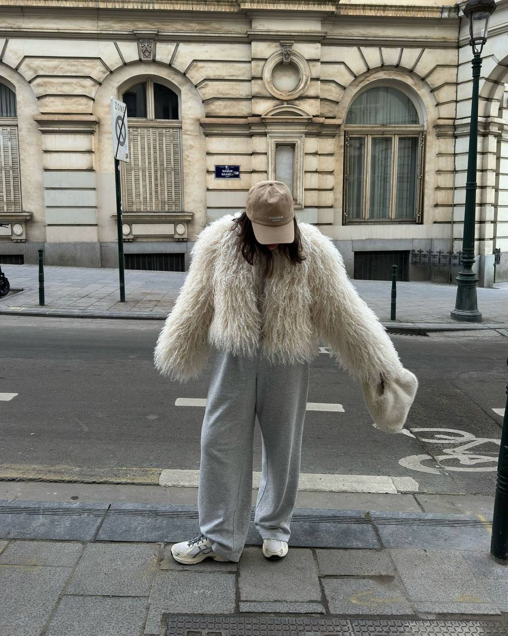 Поєднання спортивного стилю з класикою та елегантністю