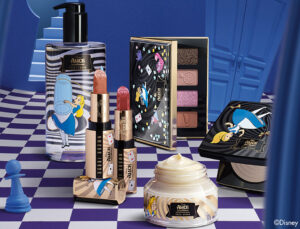 Bobbi Brown випускає лімітовану колекцію макіяжу натхненну «Алісою в країні чудес»