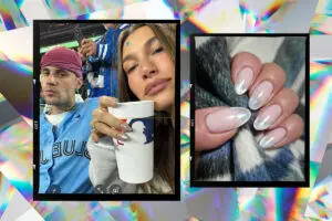 Идея маникюра от Хейли Бибер: бархатный зимний эффект