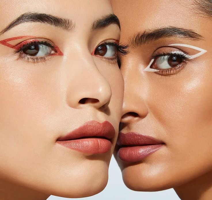 Матова база й абстрактна графічна стрілка