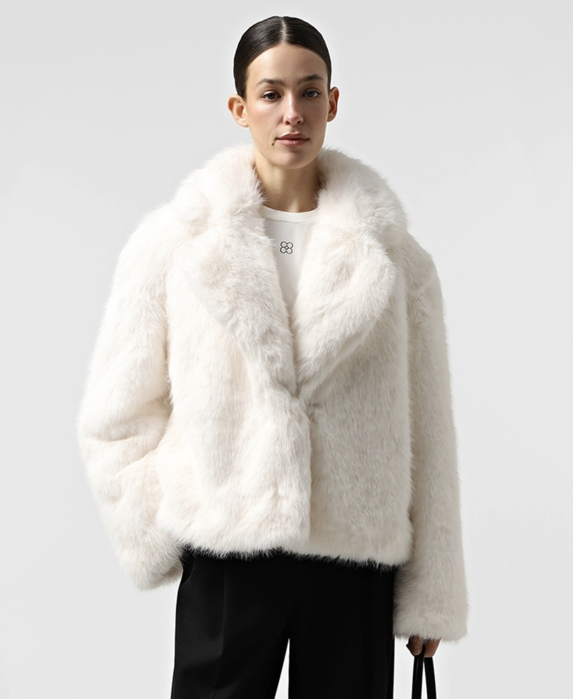 Cher17, коротка молочна шуба