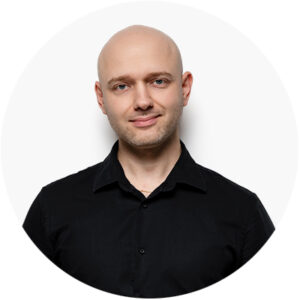 Стоматолог-ортопед Віталій Раєвський, засновник і власник Raievskiy Dental Clinic.