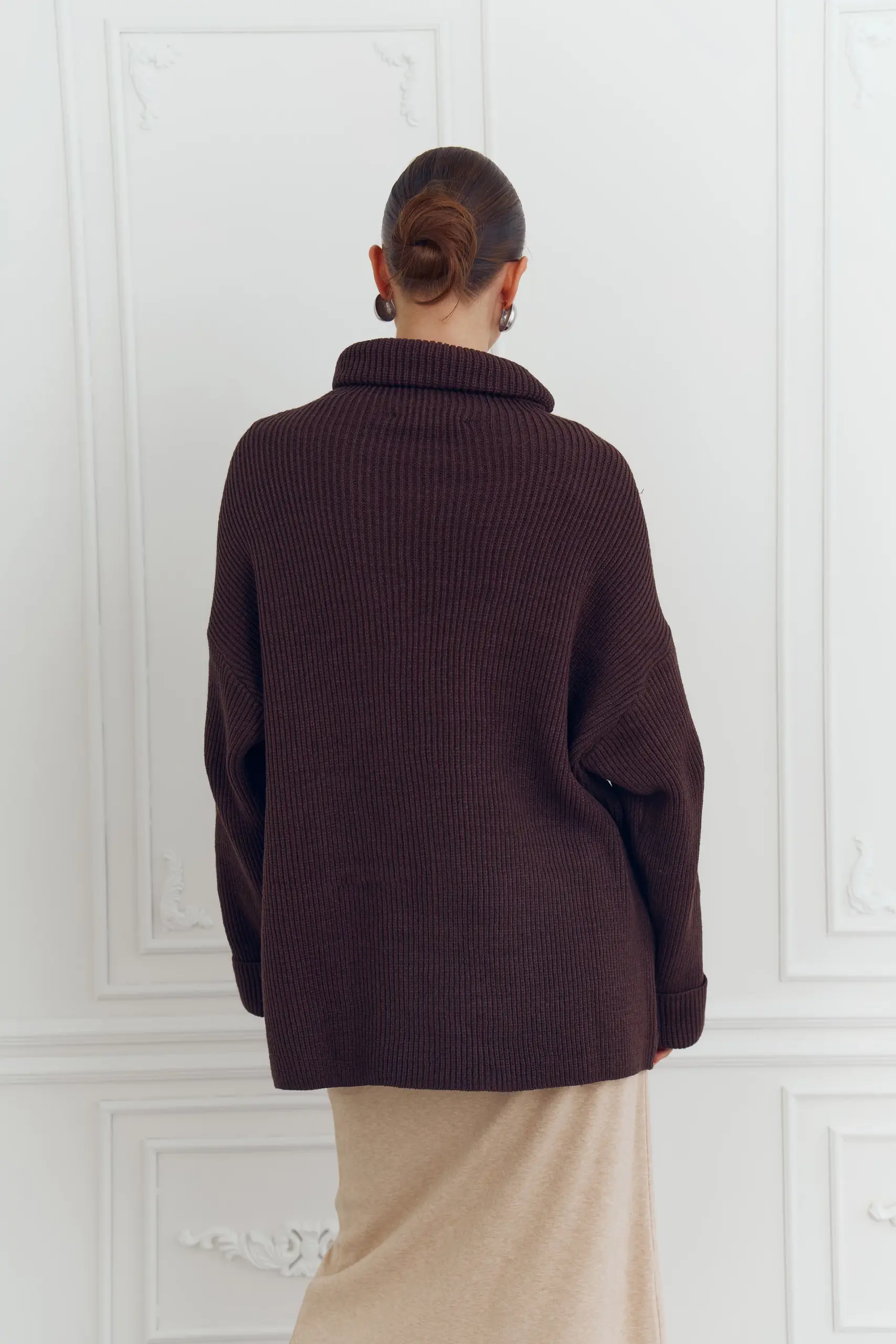 Базовий оверсайз-светр у шоколадному відтінку, Gepur