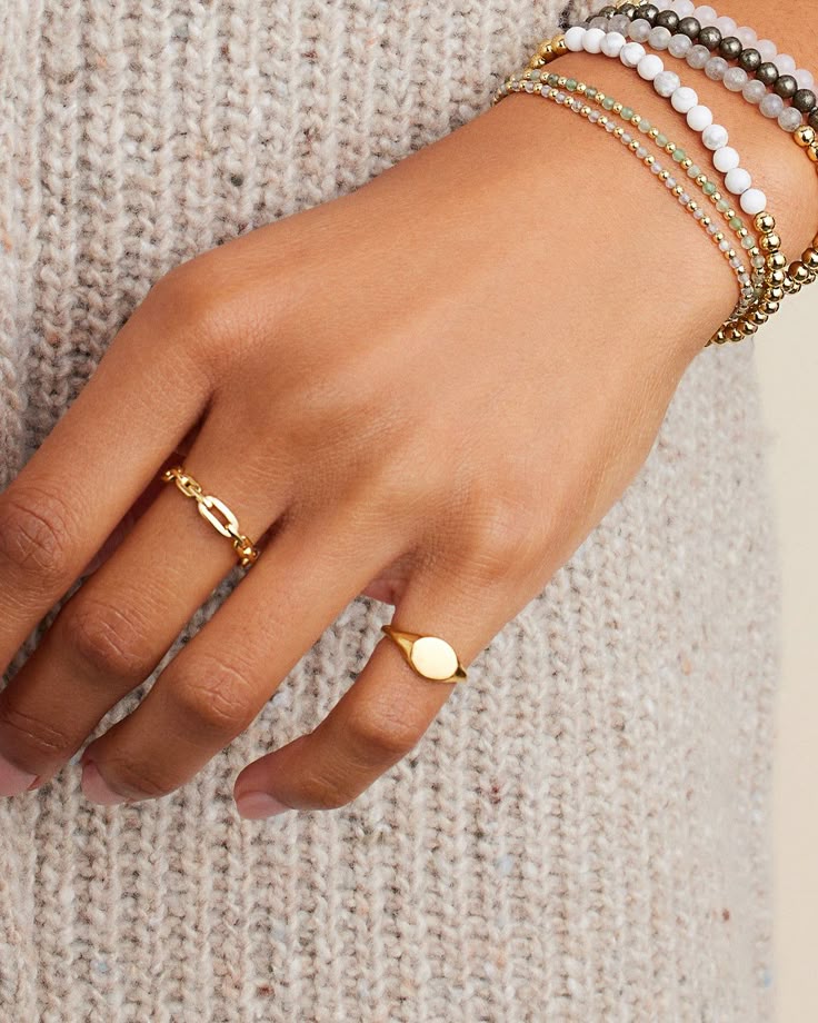 Каблучка на мізинці