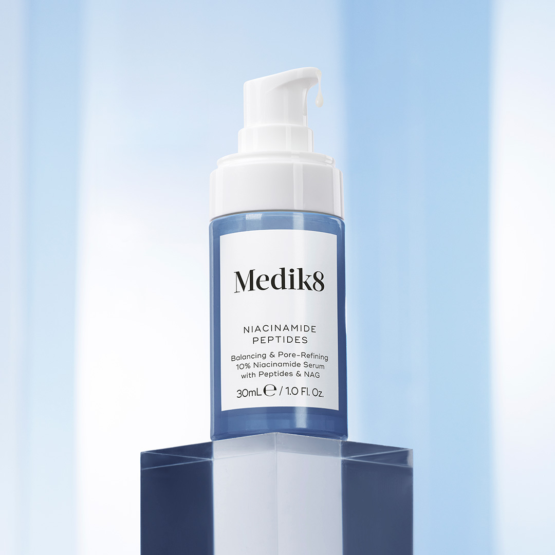 Пептидна сироватка Niacinamide Peptides від Medik8